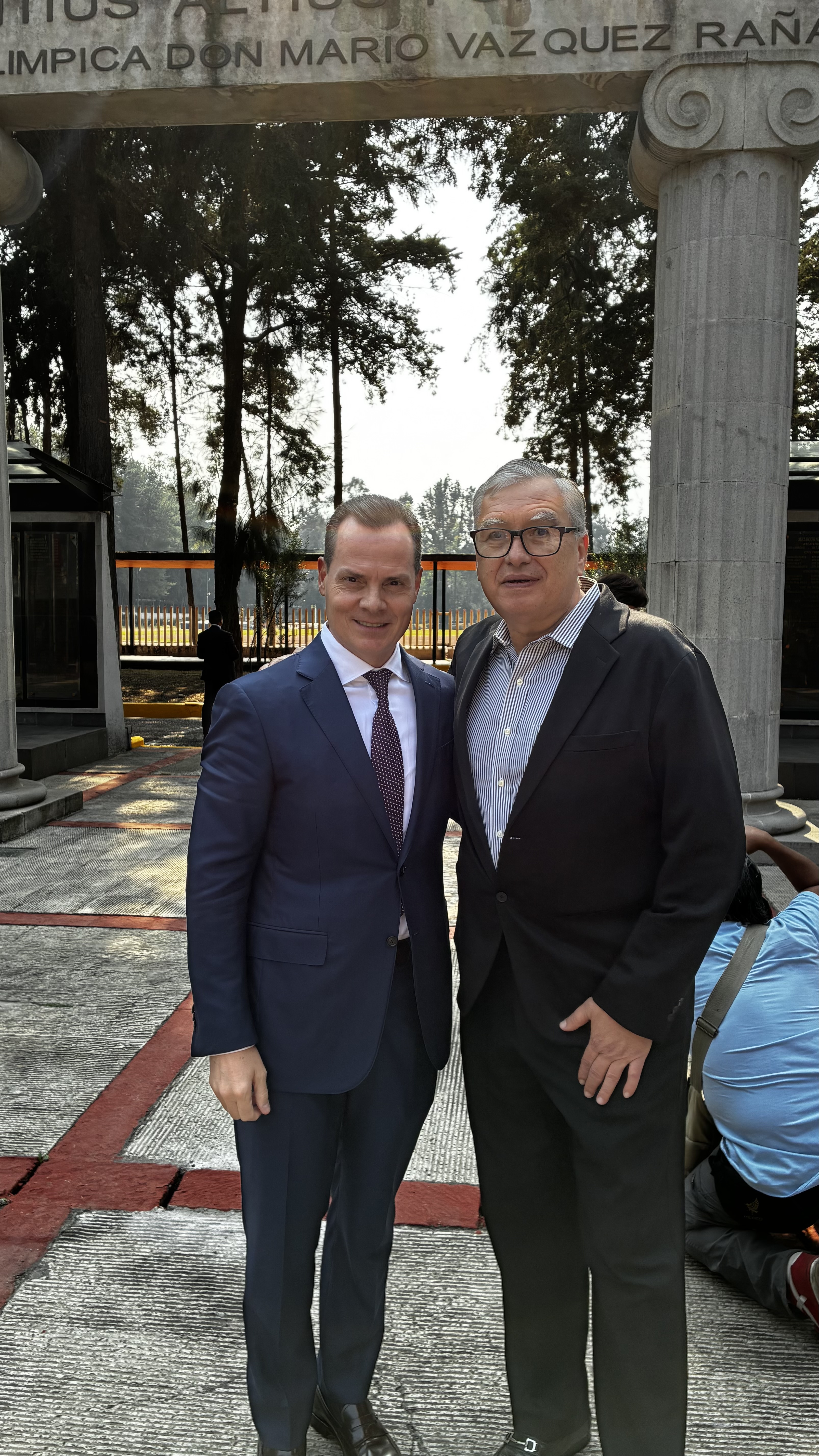 MRB con Olegario Vázquez Raña